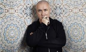 АК-г урлагийн бүтээл болгоно